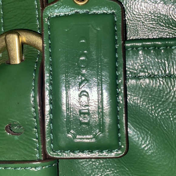 Green couch bag used twice new with tags - Picture 2 of 5